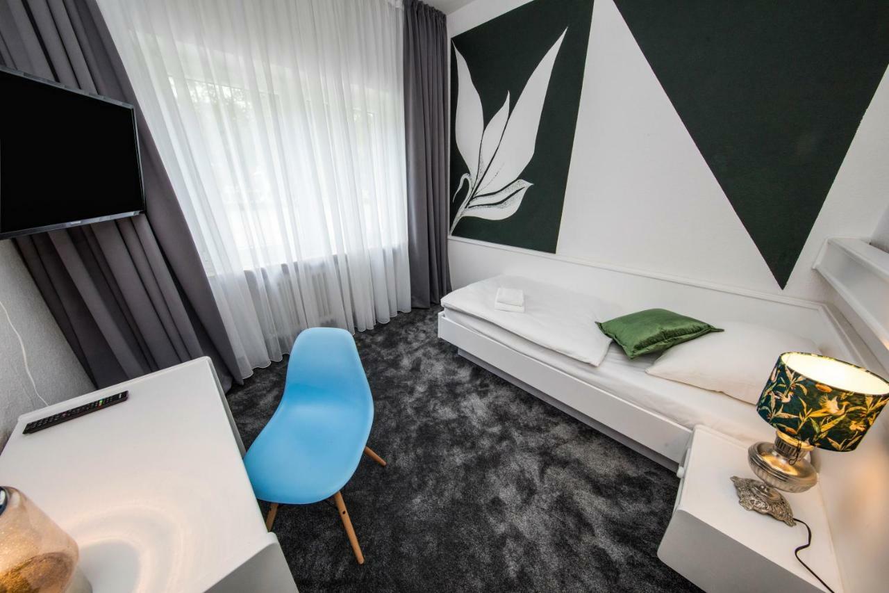 Kleines Hotel Heimfeld ハンブルク エクステリア 写真